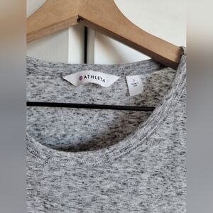 Athleta Gray Crew Neck Layer Tank EUC